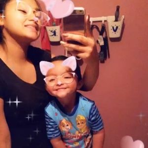 Meet your Posher, Alyssa